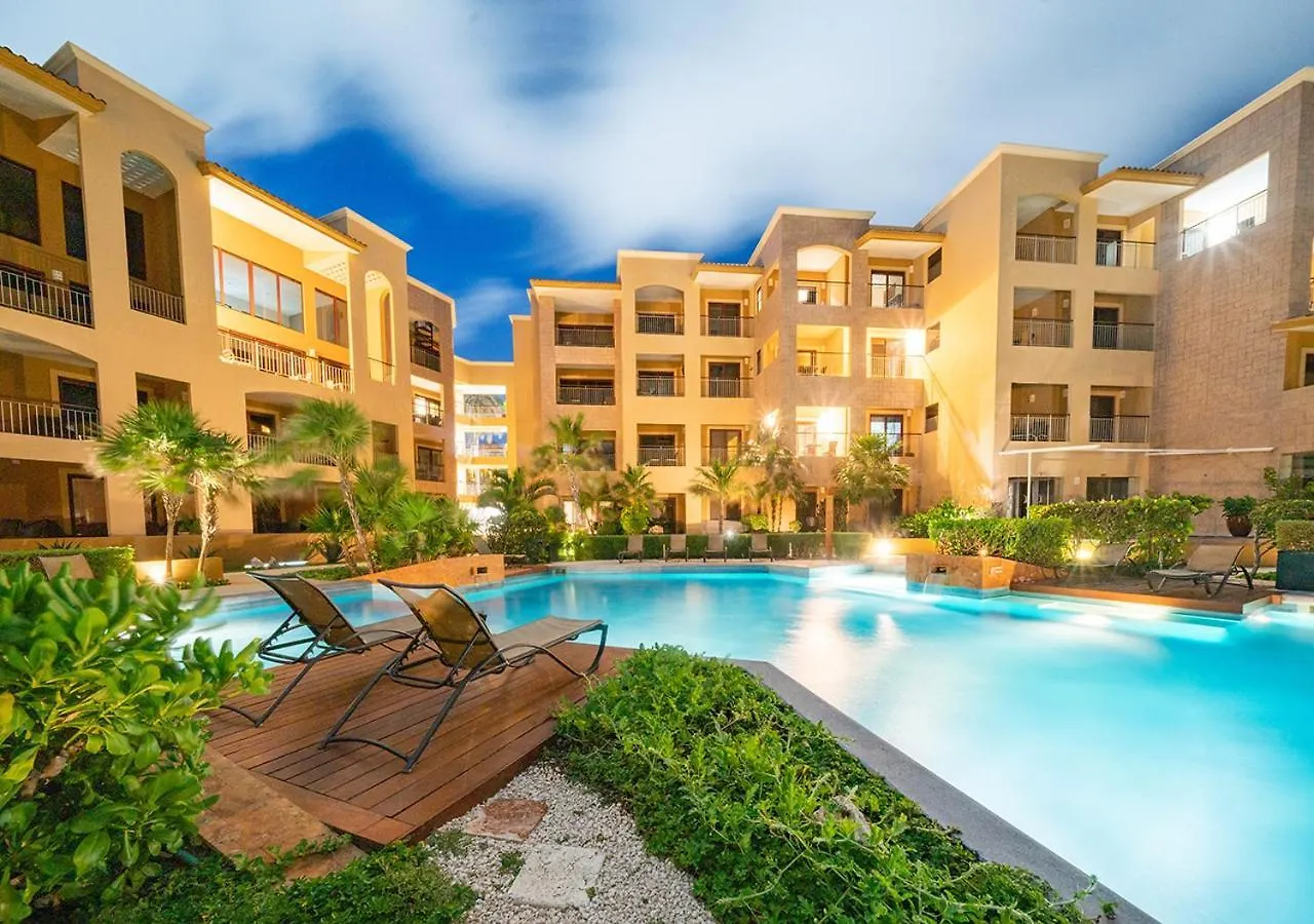 Condo Surf 301 - Luxury Oceanview Beachfront With Gym - At El Faro Condos Playa del Carmen Mexiko