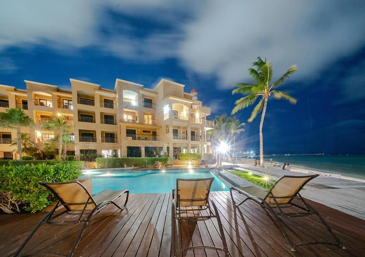 Prázdninový dům Condo Surf 301 - Luxury Oceanview Beachfront With Gym - At El Faro Condos Playa del Carmen