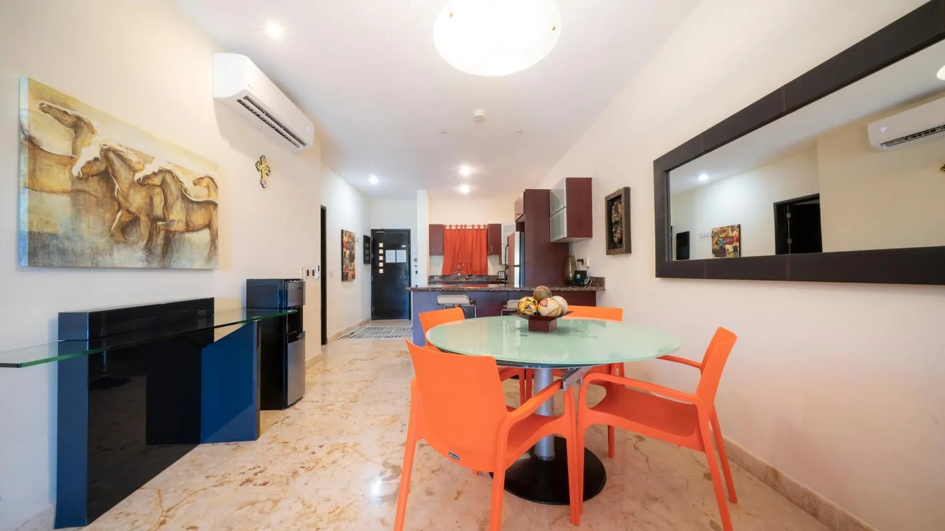 Condo Surf 301 - Luxury Oceanview Beachfront With Gym - At El Faro Condos Playa del Carmen Mexiko